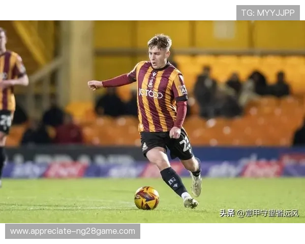 布莱克浦俱乐部迎来新赛季重建计划全面启动冲击英甲升级目标再度 布莱克浦俱乐部迎来新赛季重建计划全面启动冲击英甲升级目标再度