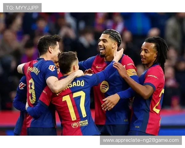 西甲联赛最新动态:巴萨与皇马争夺冠军激烈,梅西回归与新星崛起成焦点 西甲联赛最新动态:巴萨与皇马争夺冠军激烈,梅西回归与新星崛起成焦点