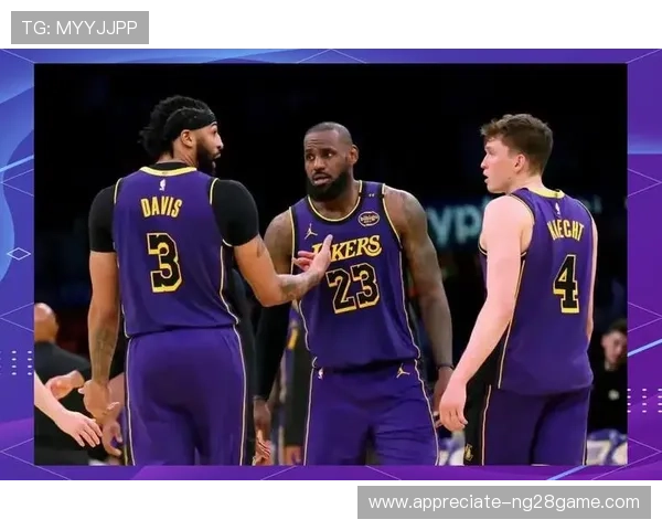 詹姆斯领衔湖人强势反弹西部格局再起波澜冲击总冠军前景引热议 詹姆斯领衔湖人强势反弹西部格局再起波澜冲击总冠军前景引热议