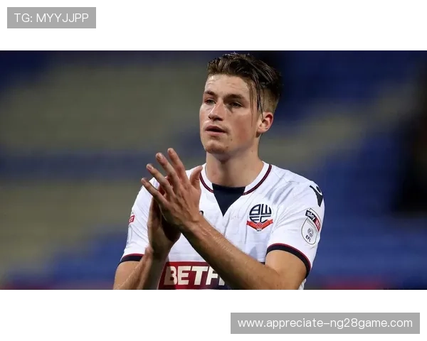 博尔顿俱乐部迎来新任主教练球队计划全面重建目标冲击英甲联赛 博尔顿俱乐部迎来新任主教练球队计划全面重建目标冲击英甲联赛